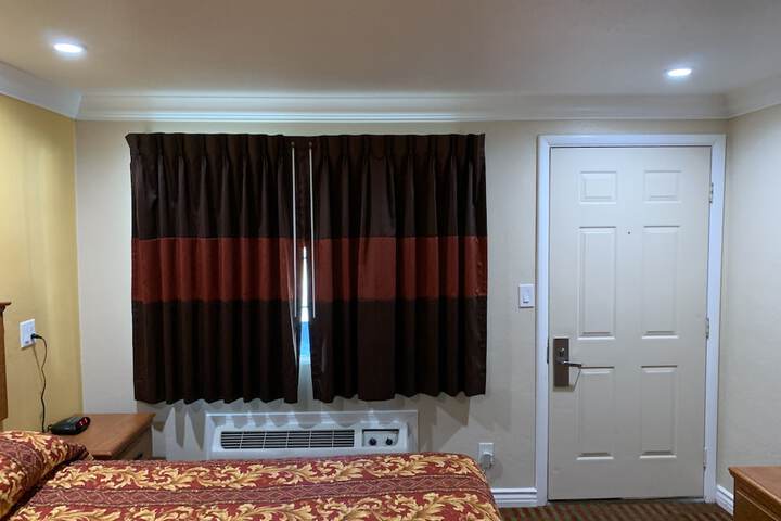 Room 84 of 107