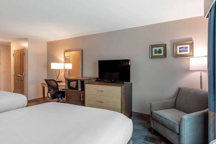 Room 22 of 36