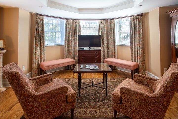 Room 83 of 141