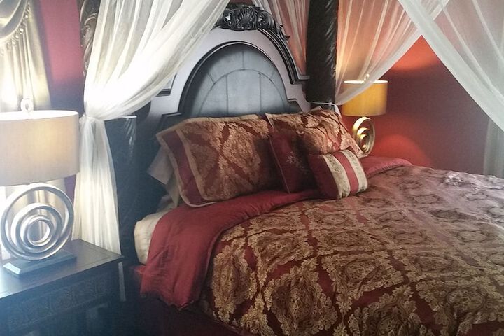 Room 14 of 23