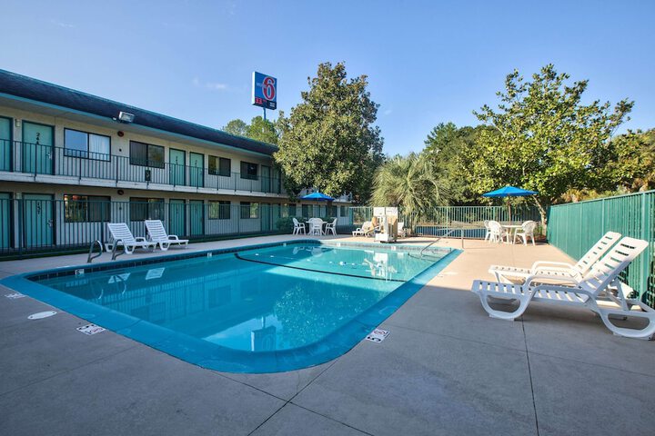 Pool 5 of 29