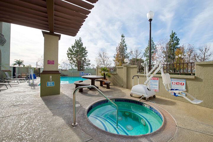 Pool 5 of 33