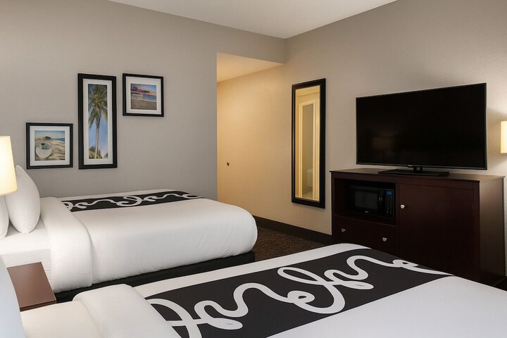 La Quinta Inn & Suites by Wyndham Port Orange / Daytona