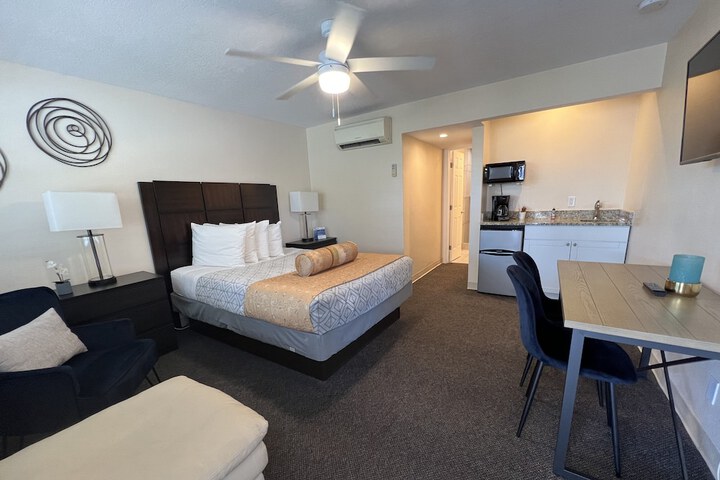 Room 38 of 46