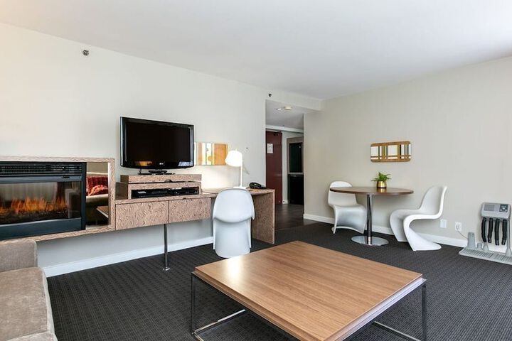 Adara Hotel