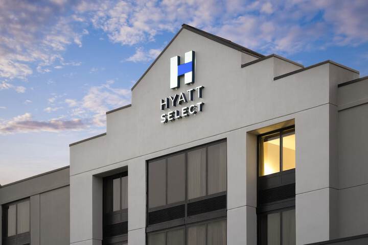 Hyatt Select Richmond / Chester