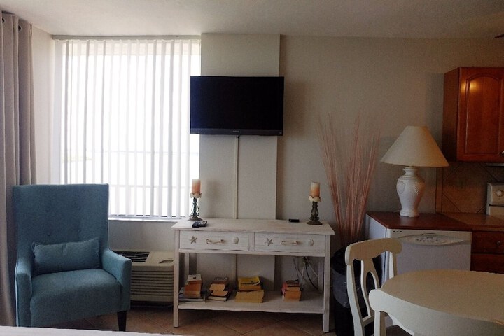 Room 52 of 137