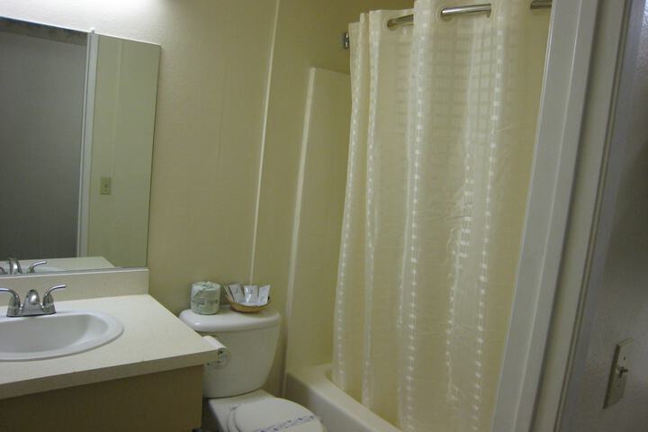 Room 27 of 41