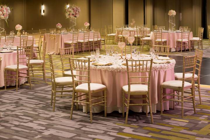 Ballroom/Hall 67 of 75