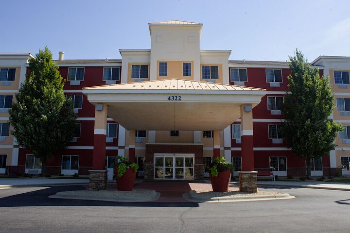 Holiday Inn Express Hotel & Suites St. Cloud by IHG