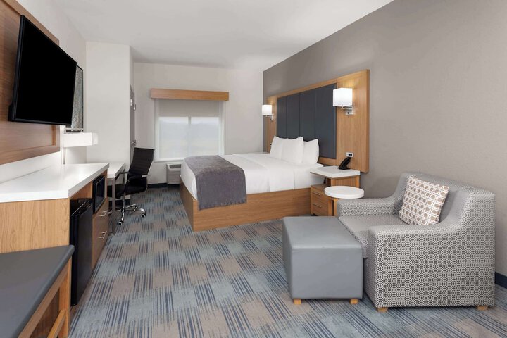 La Quinta Inn & Suites by Wyndham Coralville Iowa City