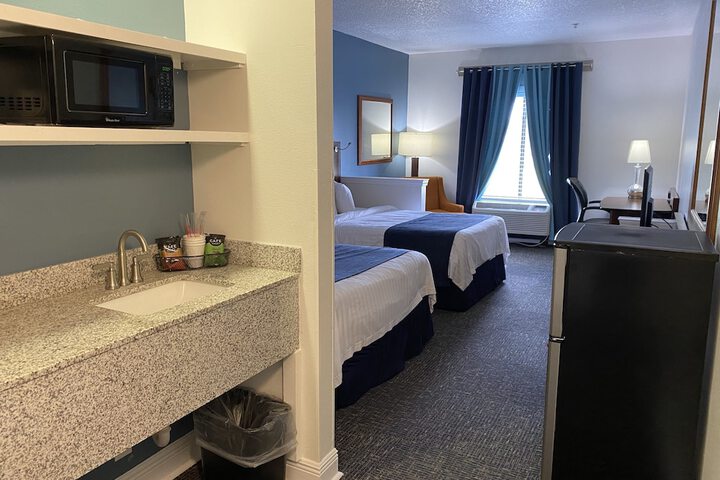 Room 48 of 76