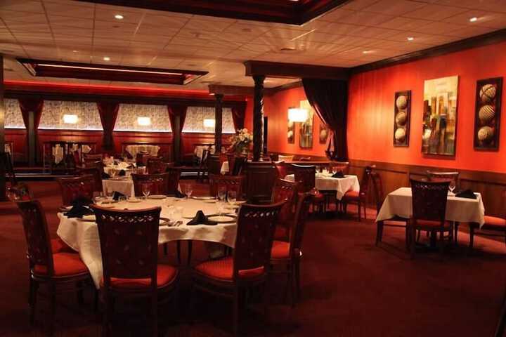 Dining 30 of 42