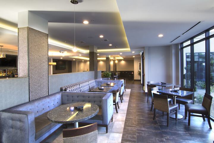 Dining 68 of 82