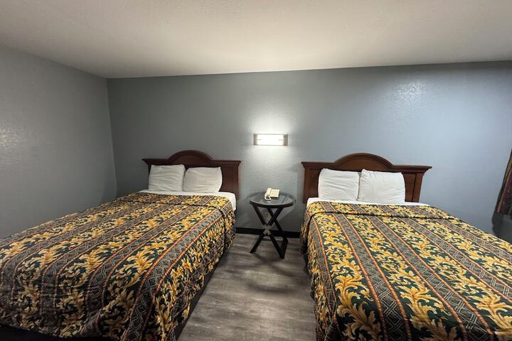 Claremore Motor Inn