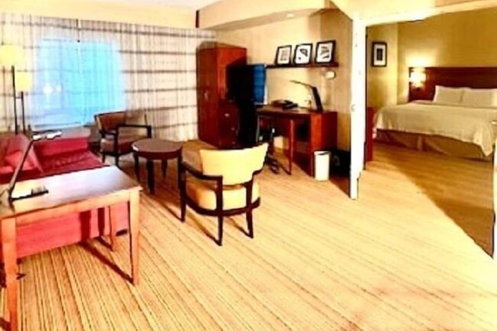 Room 17 of 30