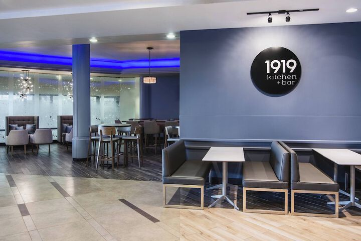 Delta Hotels by Marriott Regina