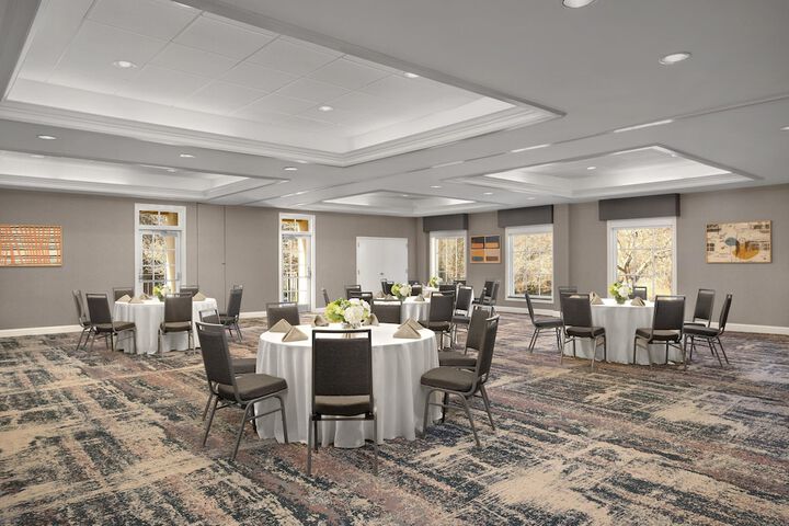 Homewood Suites by Hilton Raleigh / Cary