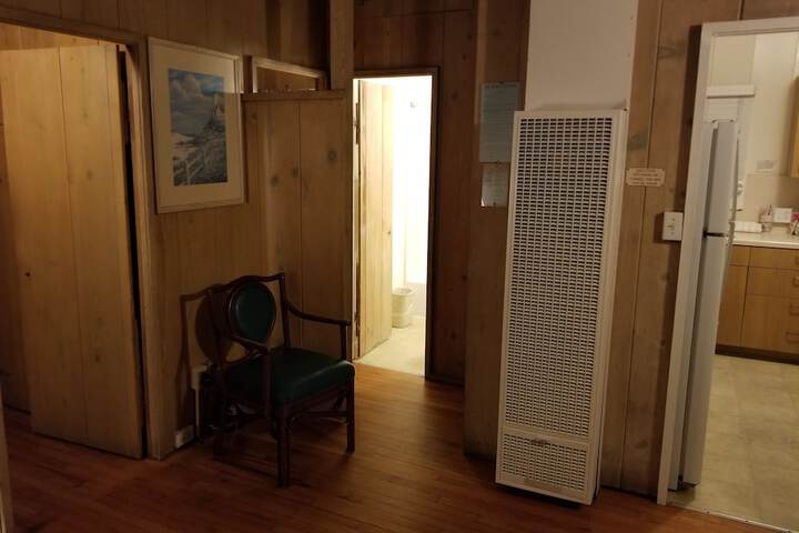 Room 52 of 229
