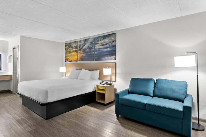 Days Inn by Wyndham Seneca / Clemson Area