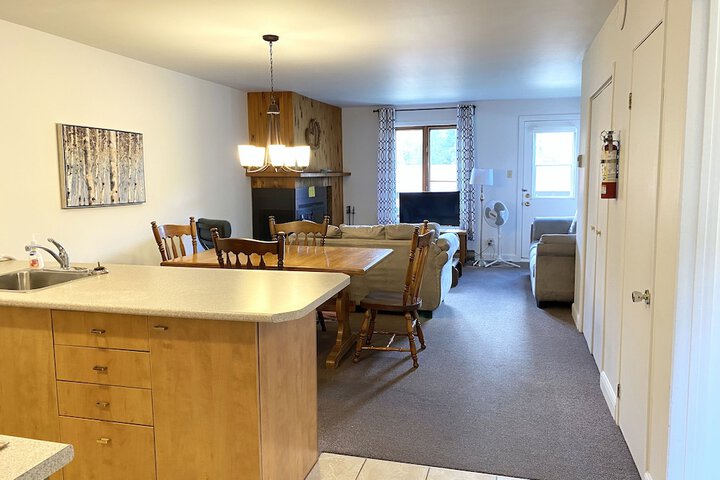 Room 158 of 211