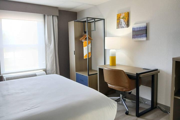 Comfort Inn Marion near Downtown & Blue Ridge PKWY
