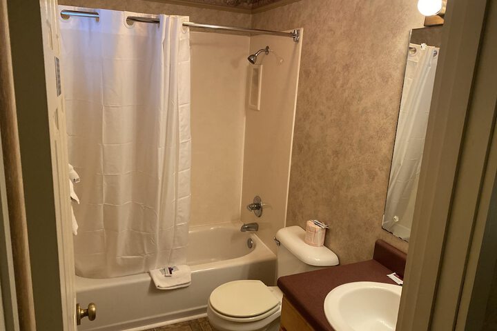Room 32 of 113