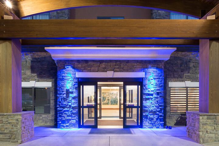 Hotel 2 of 43