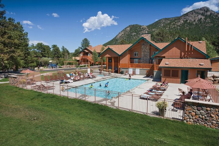 Pool 13 of 39