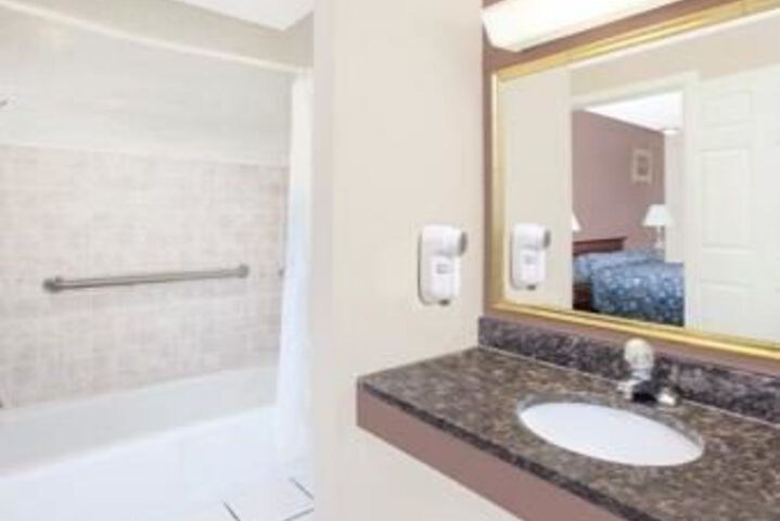 Knights Inn Grand Blanc