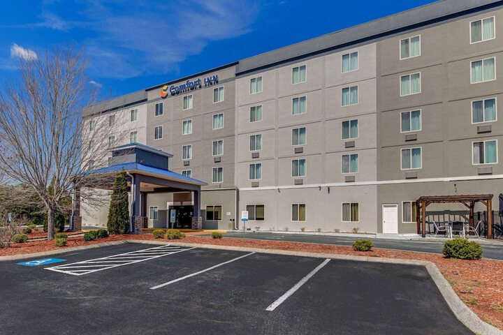 Hotel 6 of 37