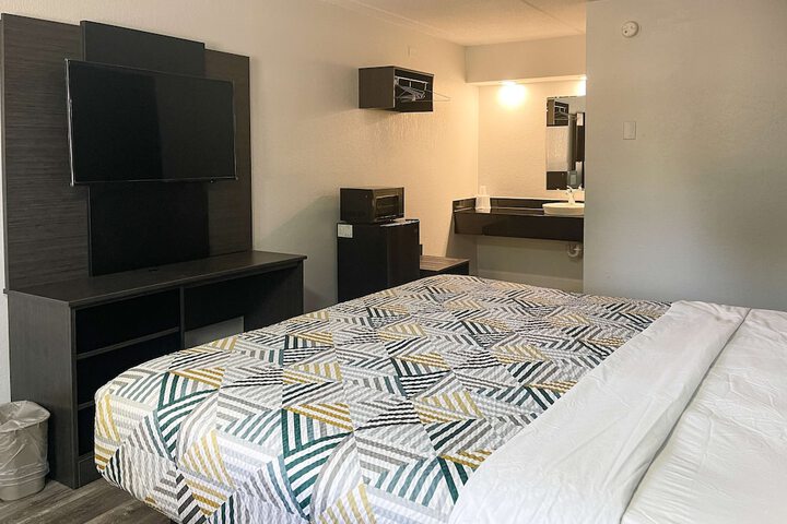 Room 41 of 44