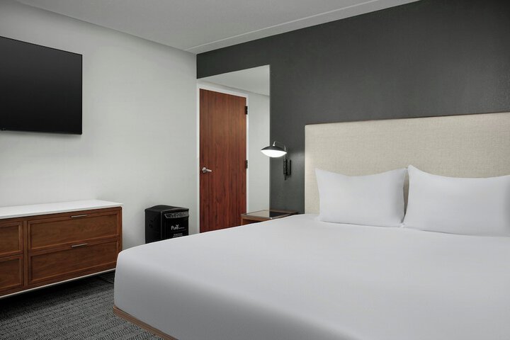 Courtyard by Marriott Bloomington