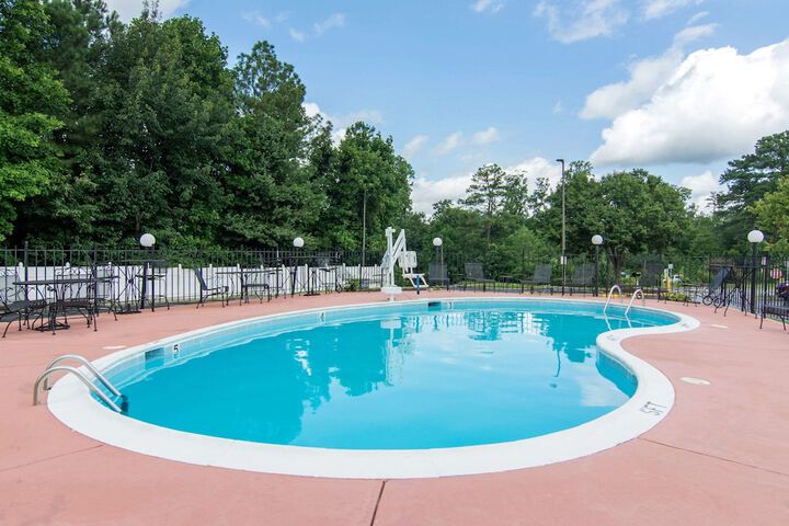 Pool 2 of 28