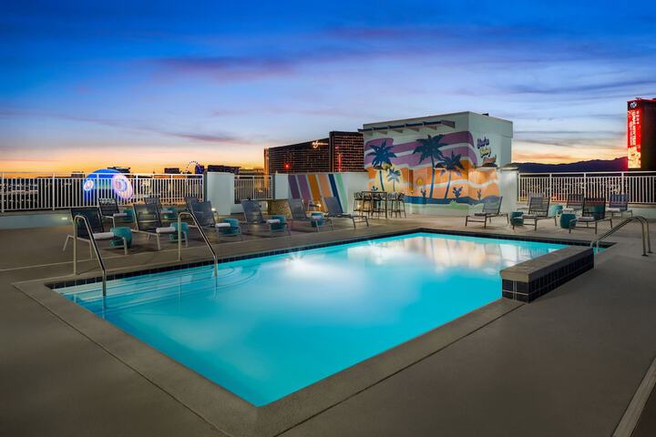 Pool 6 of 82