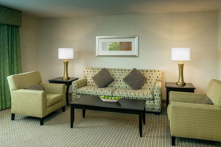 Room 17 of 25