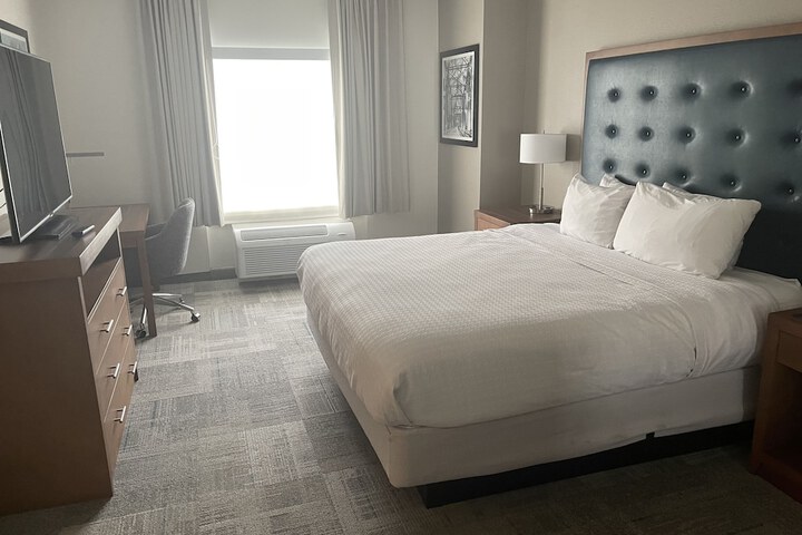 Room 13 of 48