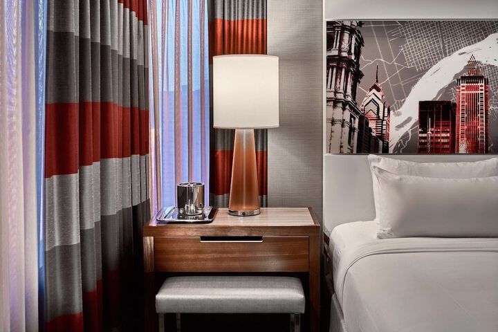 Room 17 of 41