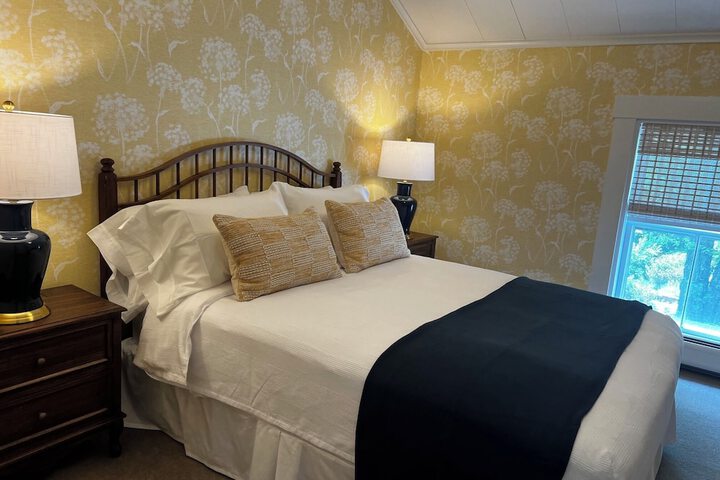 Homeport Inn and Tavern