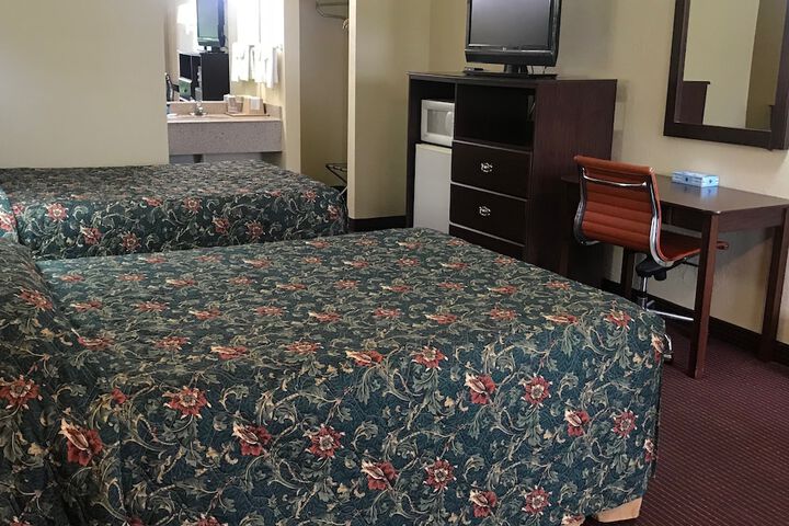 Room 14 of 15