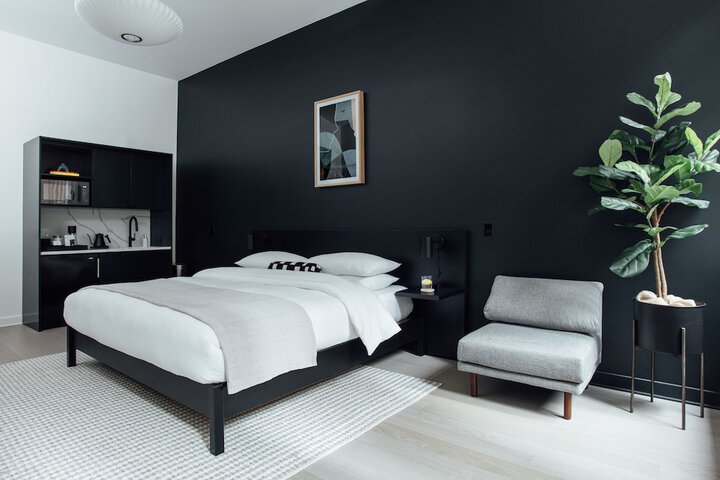 Room 47 of 82