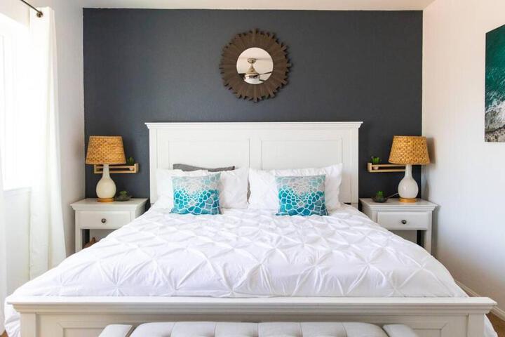 Cali Condo+BBQ+MemoryFoamBeds+12min to Beach