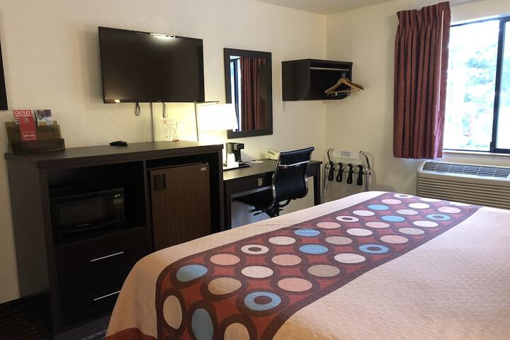 Room 19 of 32
