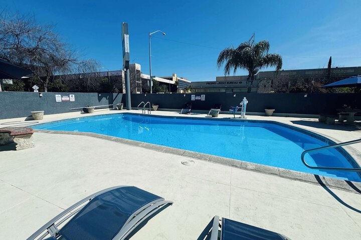 Pool 6 of 26