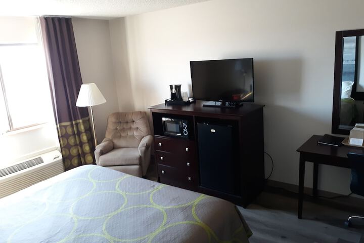 Room 19 of 40