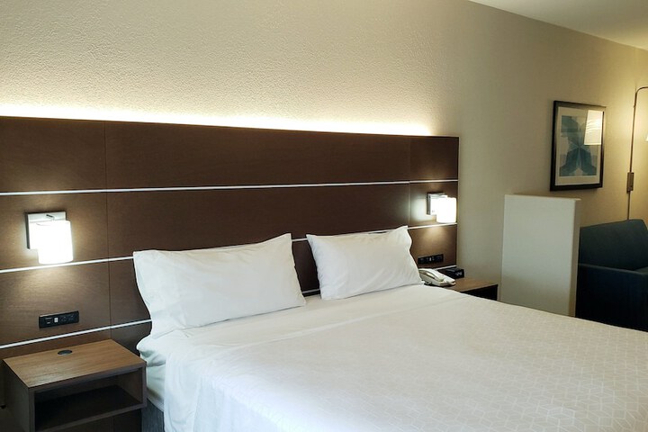 Room 22 of 47