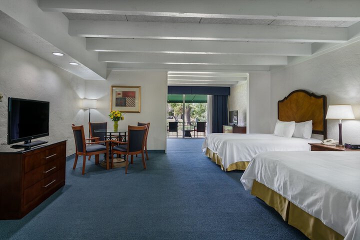 Room 17 of 29