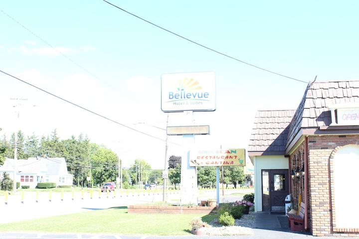 Bellevue Hotel & Suites