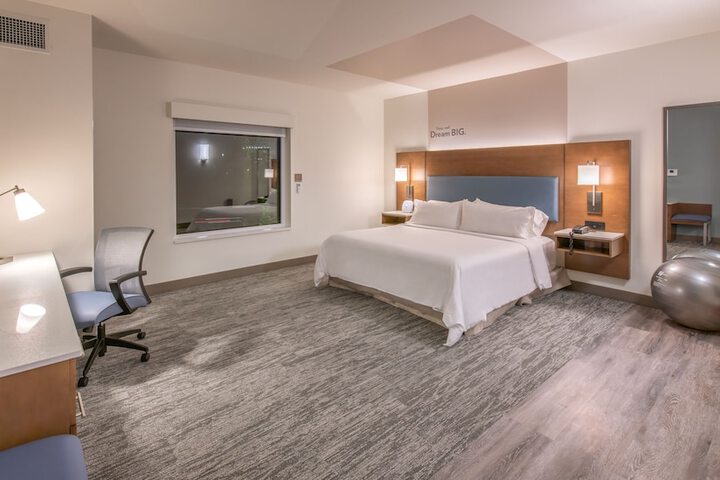 Room 19 of 55