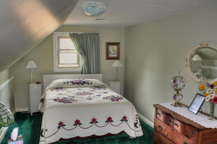 Los Gatos Bed & Breakfast